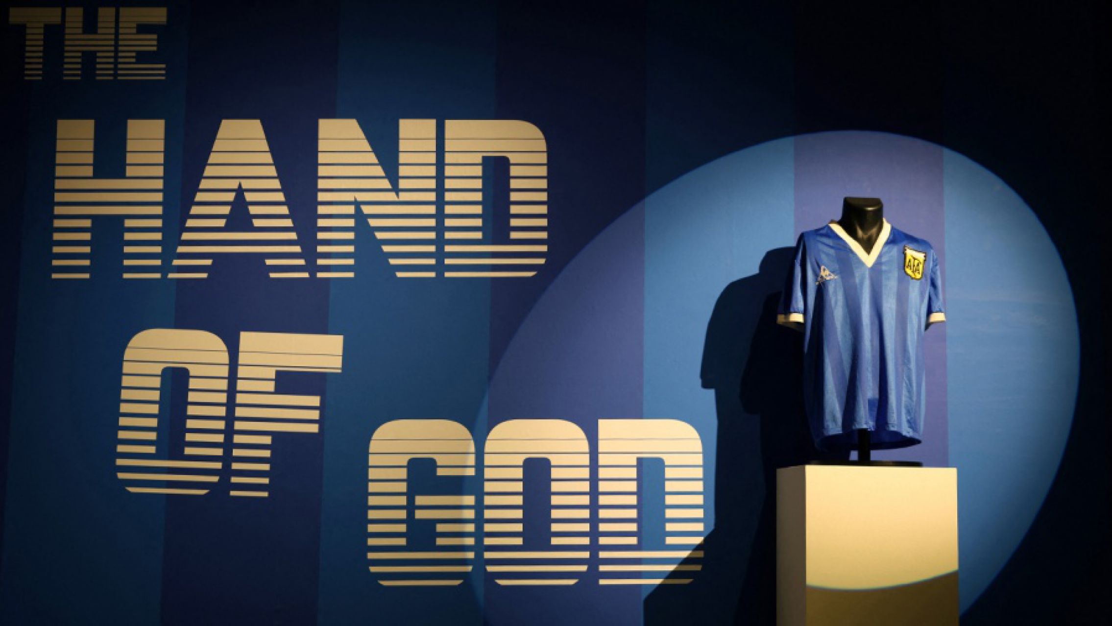 Comenzó la subasta de la camiseta de Diego Maradona