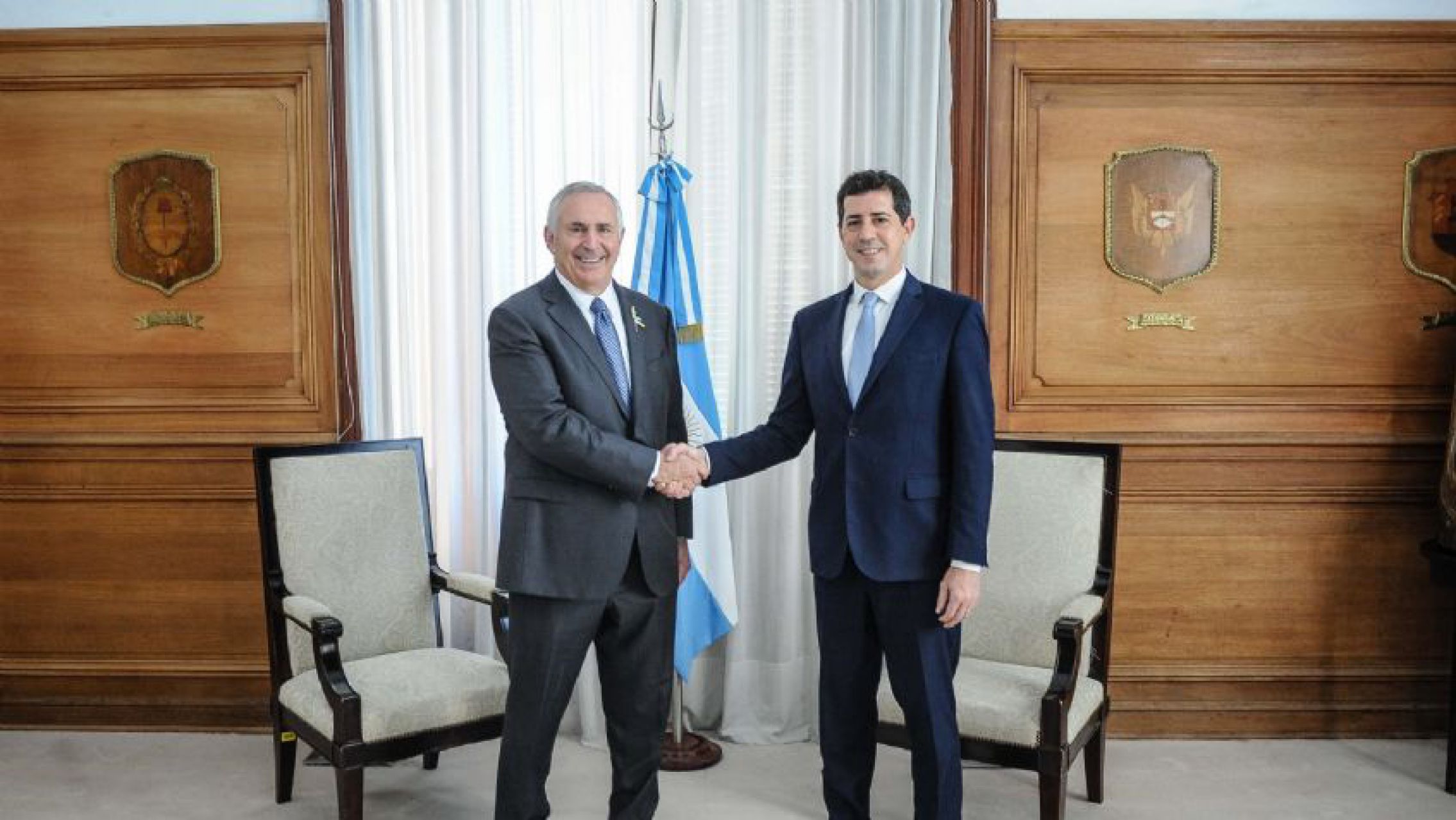 Encuentro estratégico entre Wado de Pedro y el embajador estadounidense