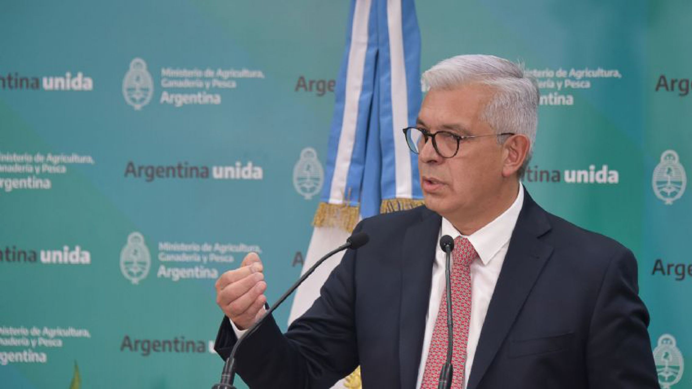 El Gobierno le baja el tono al tractorazo con un guiño a los productores