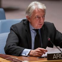 Un político británico reveló que el ex vicecanciller firmó un acuerdo en estado de ebriedad