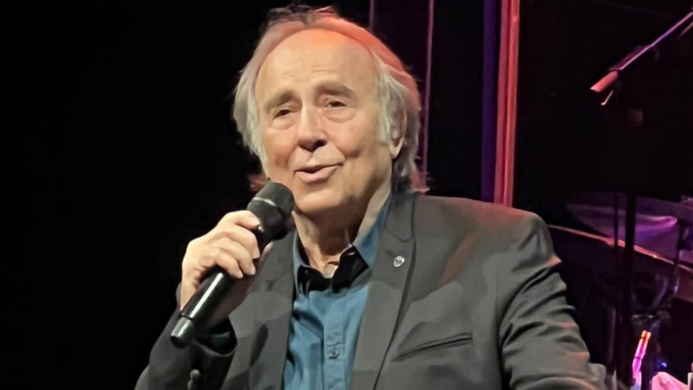 Joan Manuel Serrat inició su gira de despedida