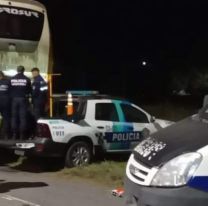 Dispararon más de 30 tiros contra dos micros e investigan un conflicto entre empresas