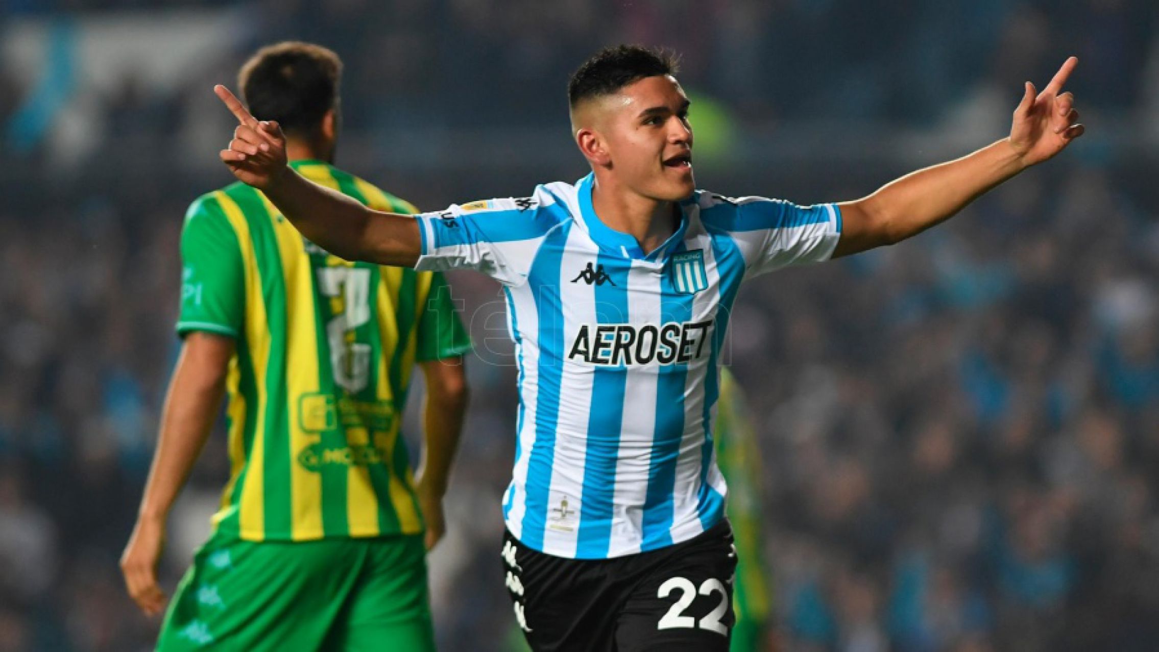 Racing aplastó a Aldosivi y espera a Boca en semis