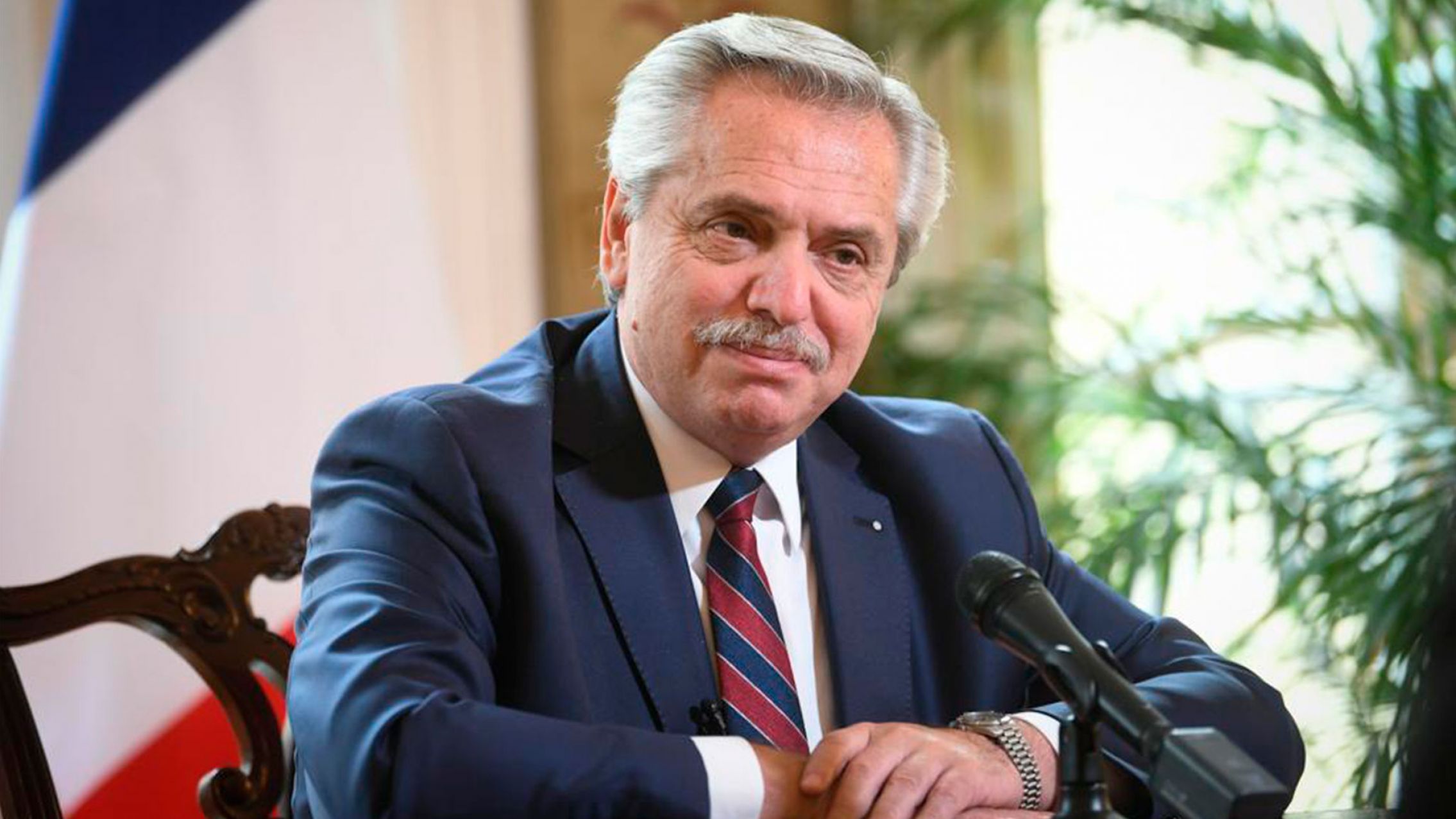 Alberto Fernández contra Macri: "Estoy esperando que la Justicia llame a esos ladrones de guantes blancos"