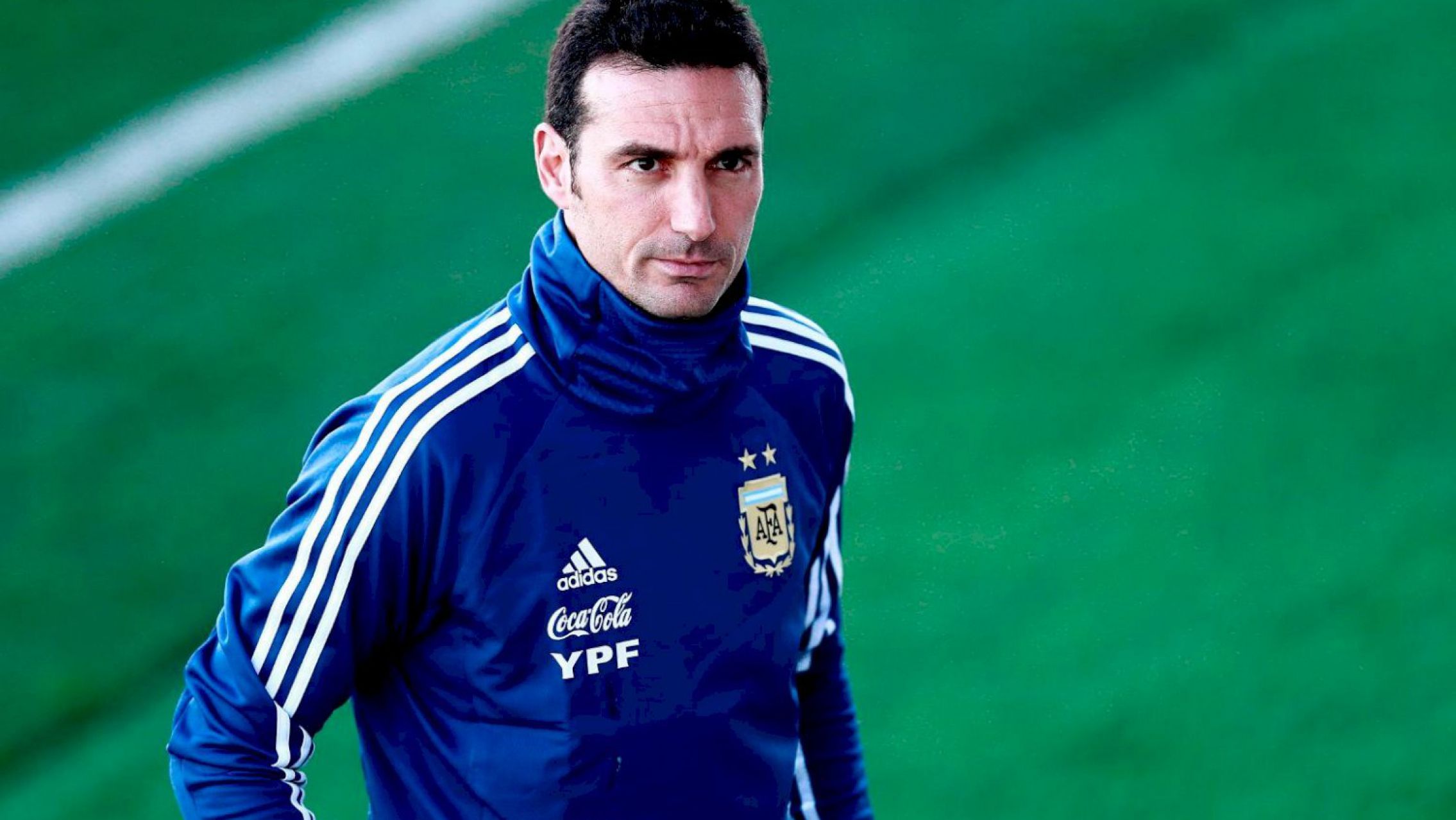 Scaloni prepara varios cambios para enfrentar a Estonia