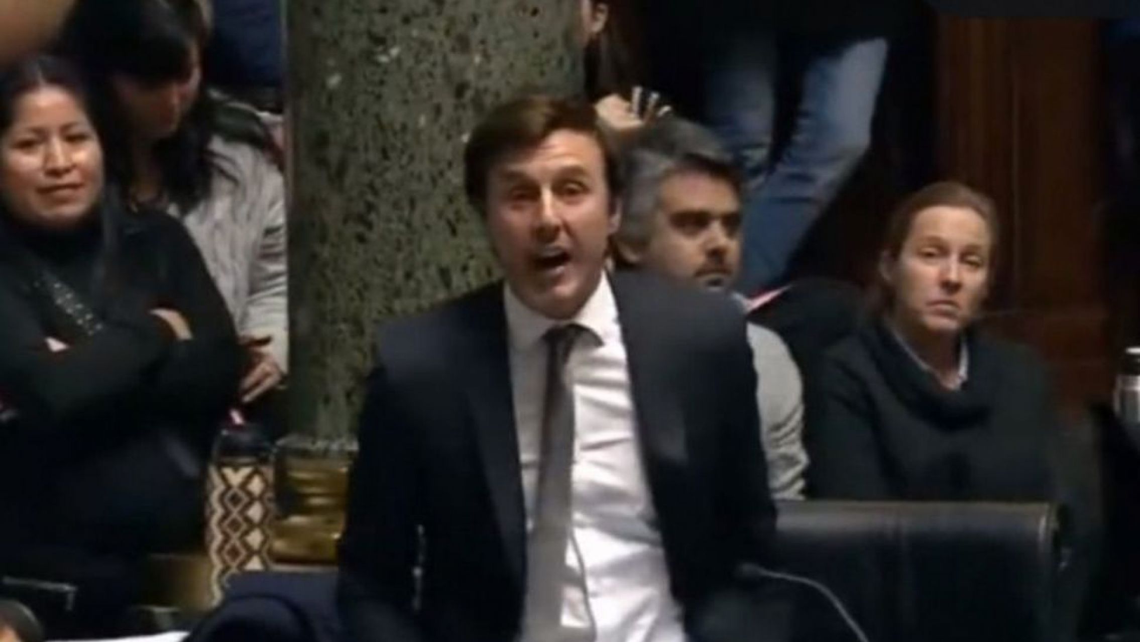 "Ñoquis, inútiles", el marido de Pampita estalló en la Legislatura Porteña