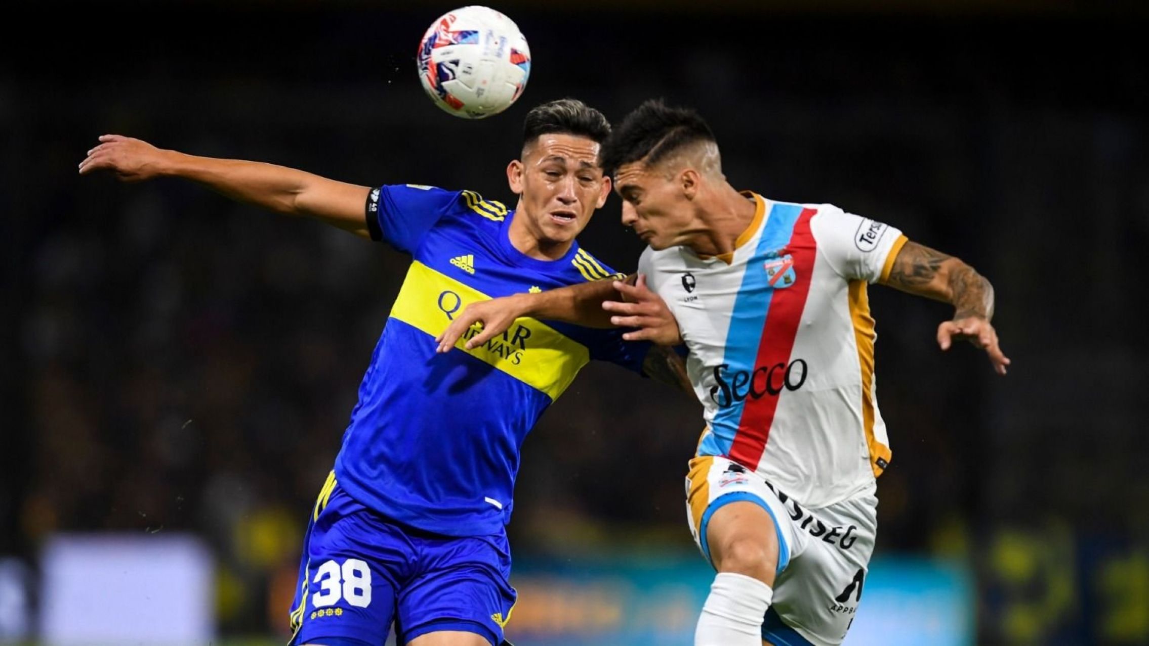 Boca estrenó el título con un triunfo ante Arsenal