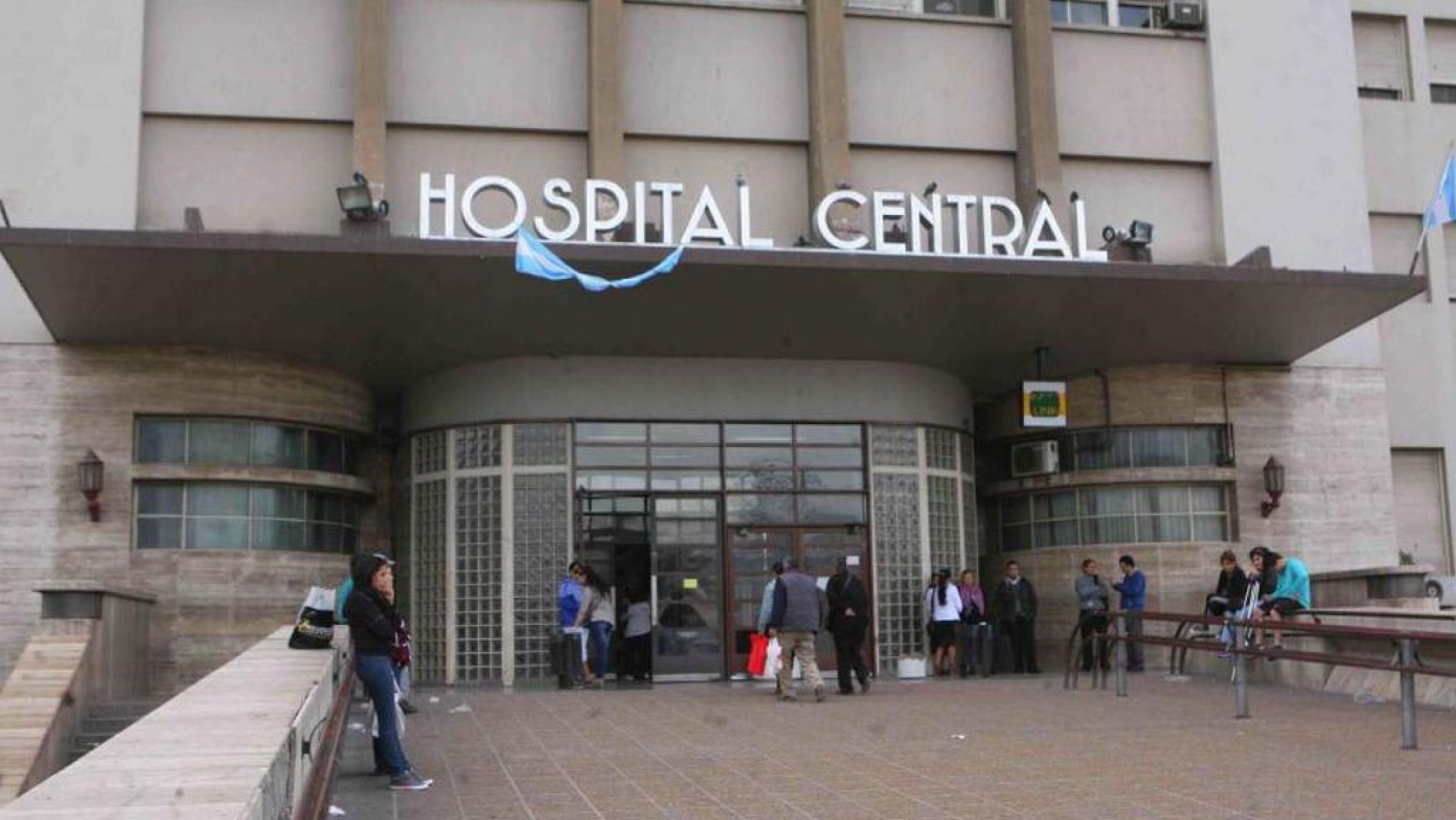 "Fuga de médicos": la alarmante problemática que amenaza con tensionar el sistema de salud público mendocino