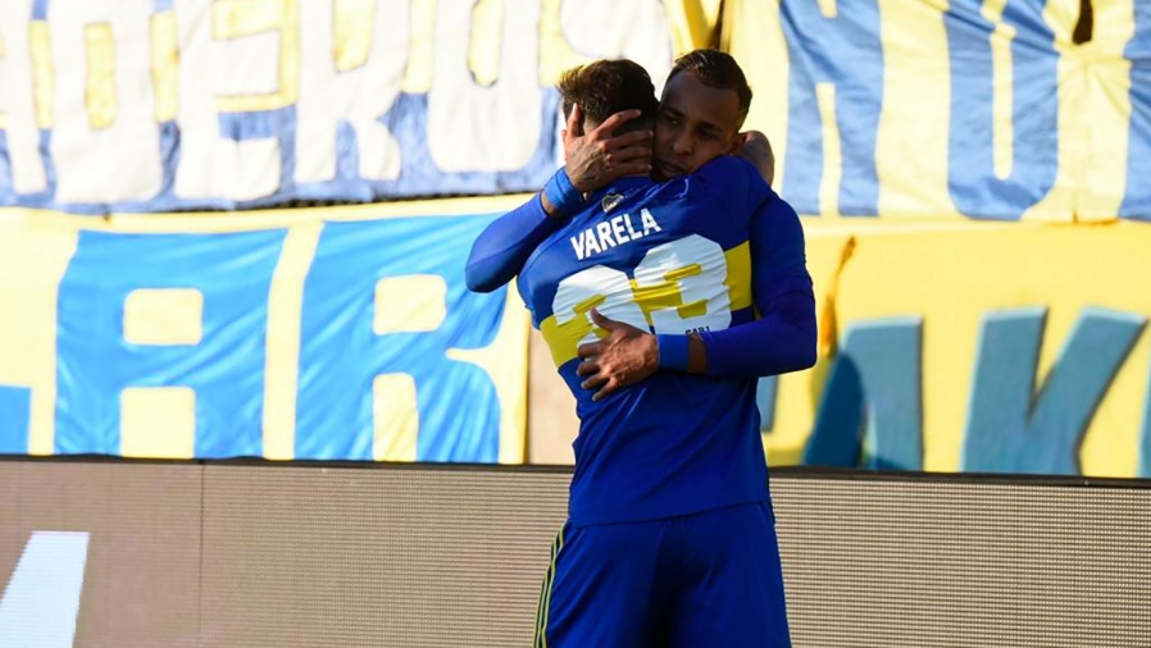 Con Villa al borde de la detención, Boca ganó en La Rioja