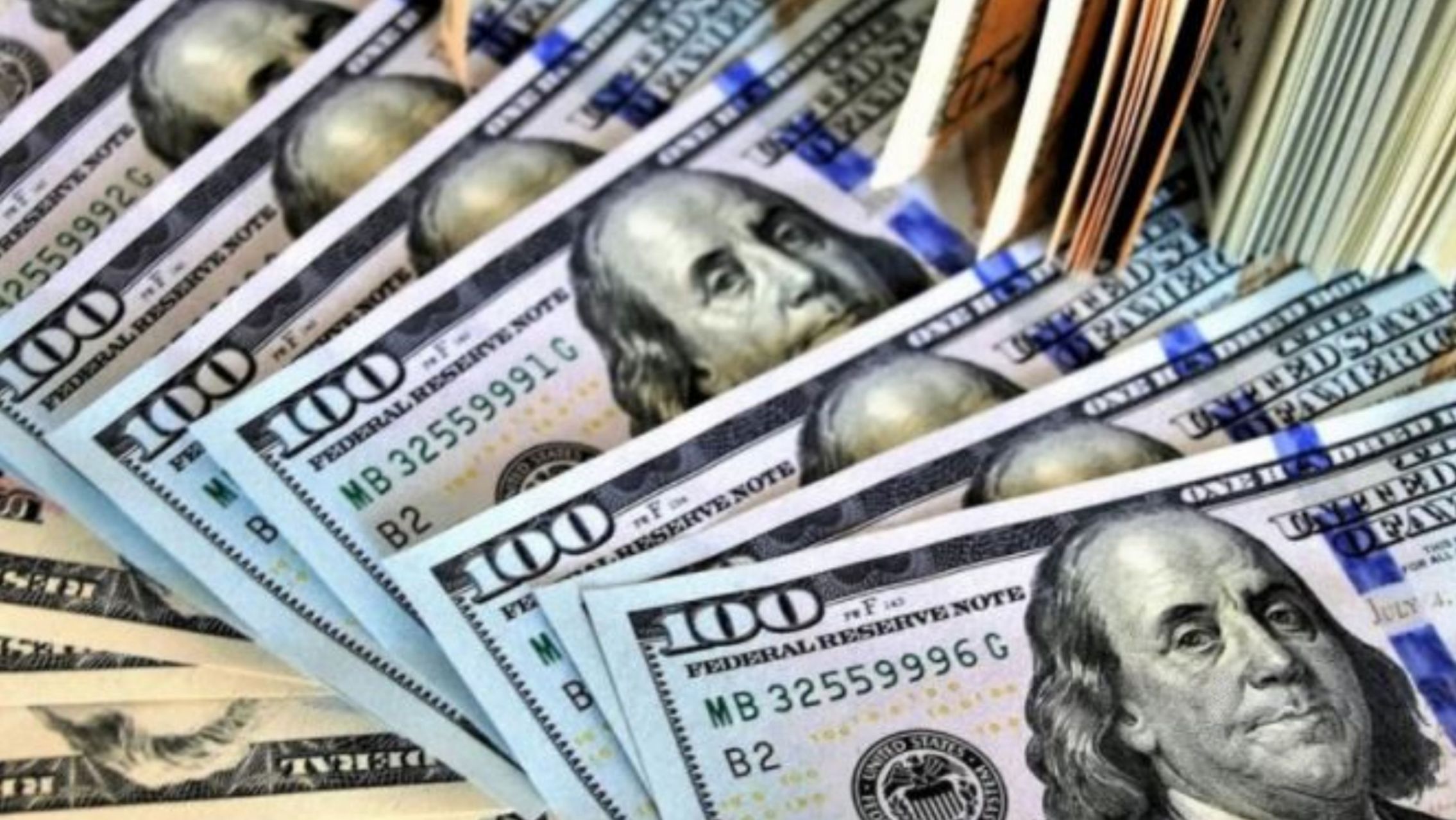 El dólar blue cerró la semana con subas