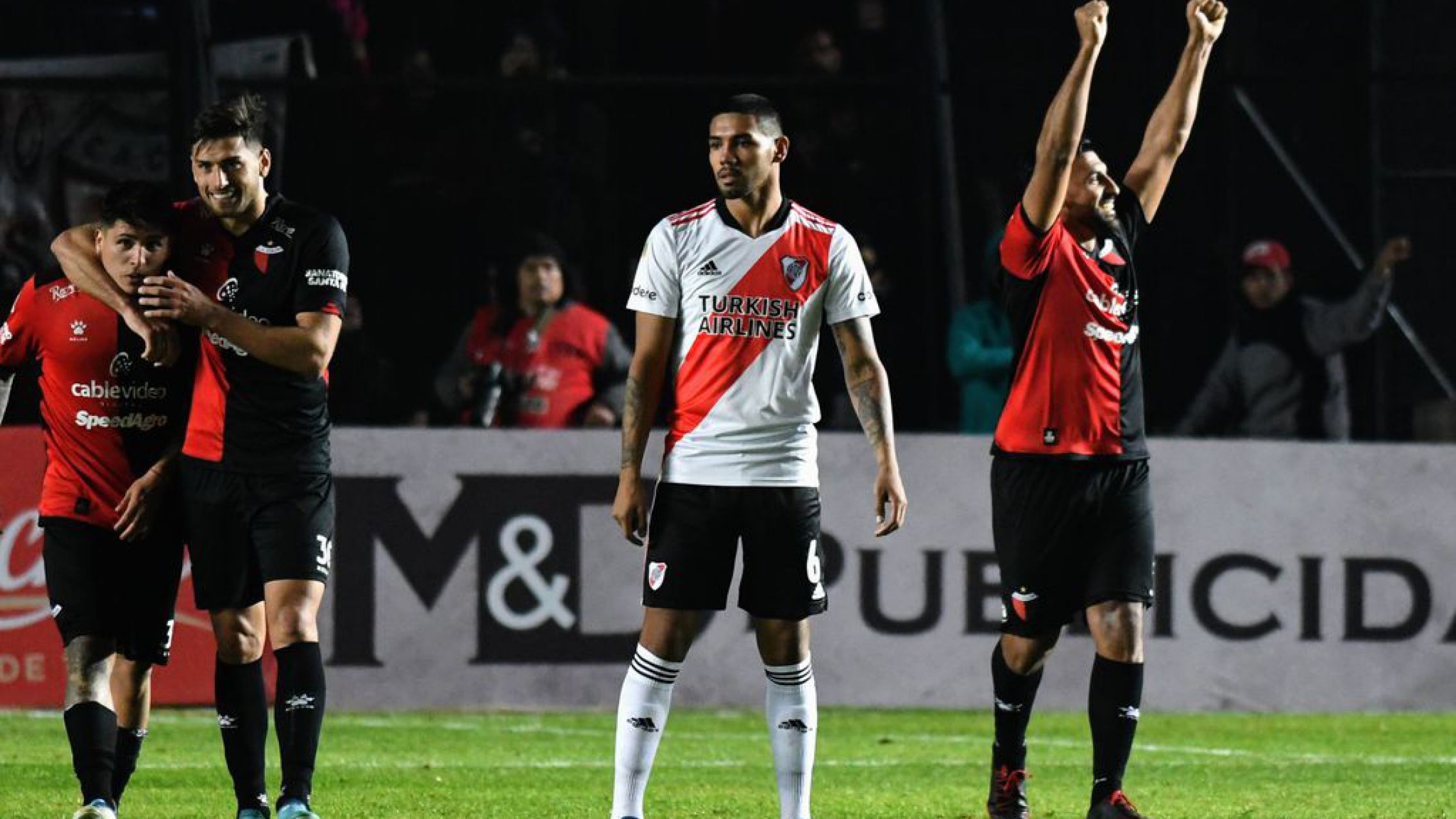 Wanchope amargó a River y Colón estiró la mala racha millonaria