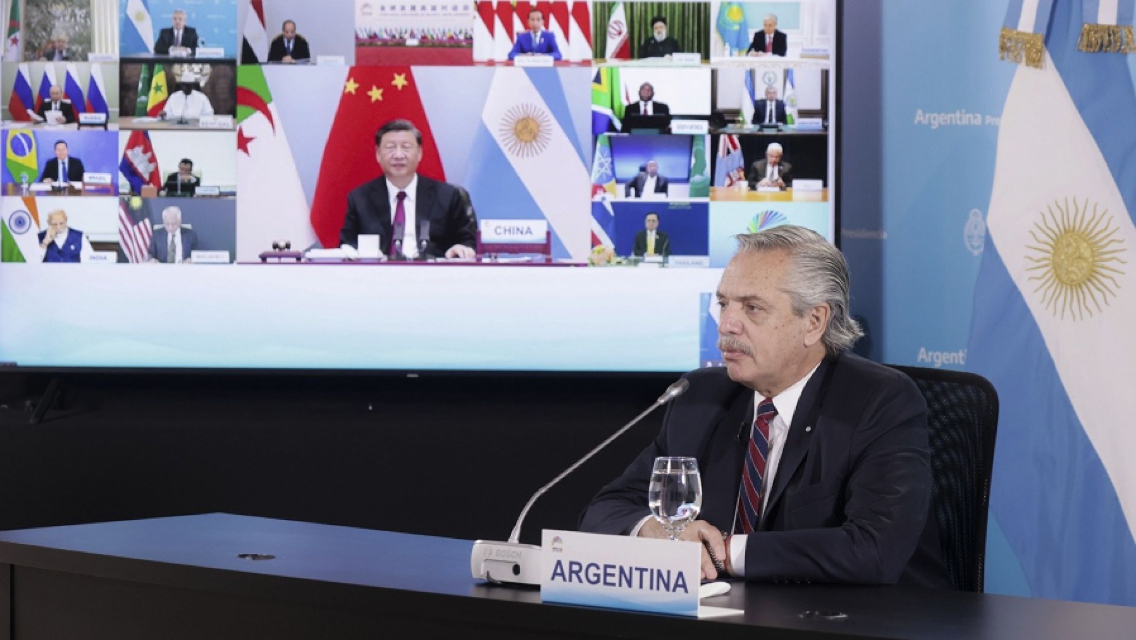Argentina participa en la cumbre virtual de los BRICS y aspira a formar parte del grupo
