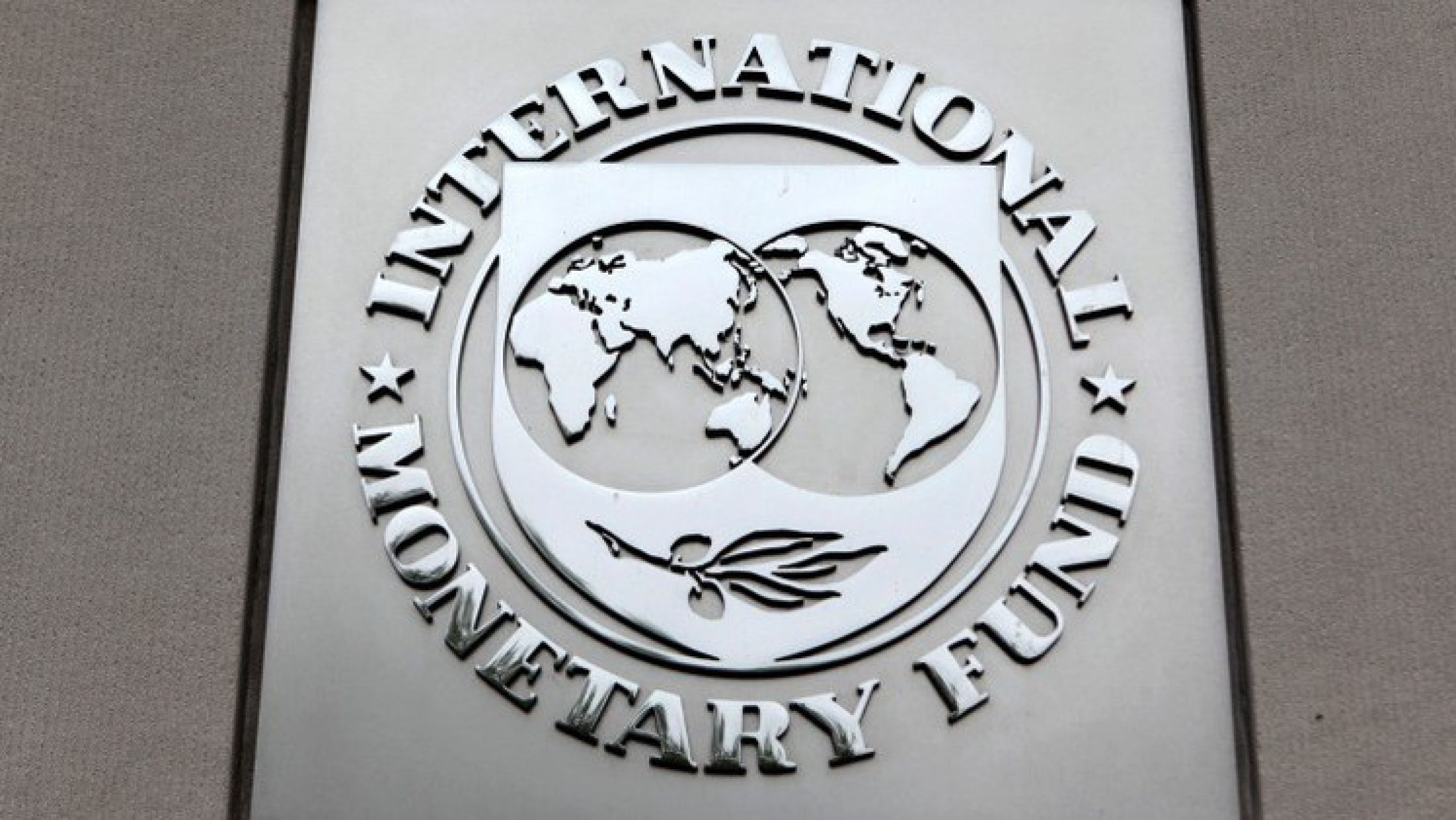 El FMI aprobó la primera revisión del acuerdo con Argentina y gira US$ 4.100 millones