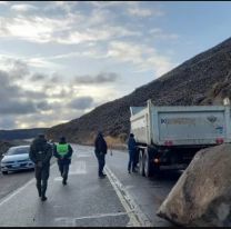 Advierten por nuevos desprendimientos de rocas en Rutas 40, 234 y 237