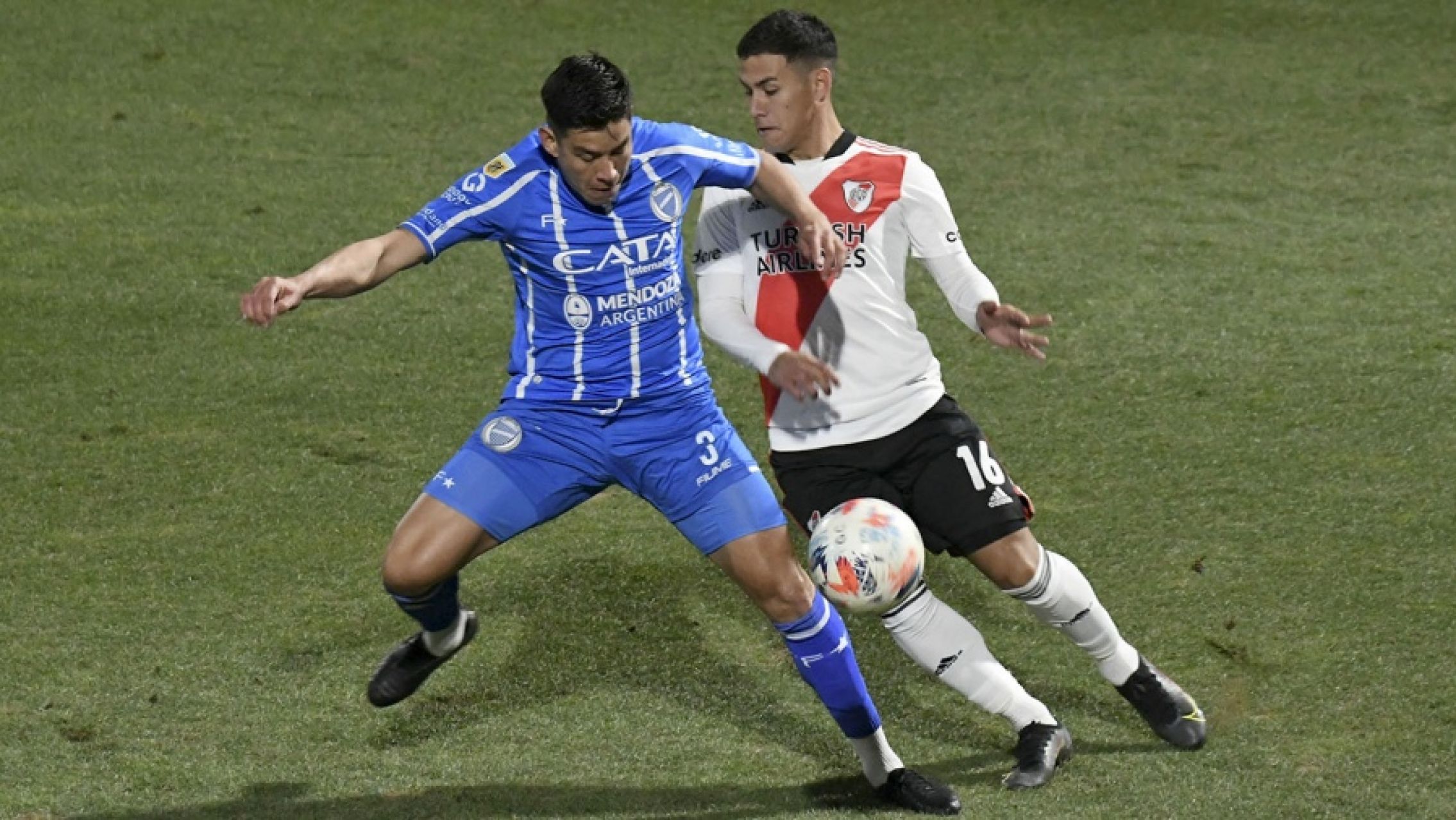 River perdió con Godoy Cruz en el Monumental y no levanta cabeza