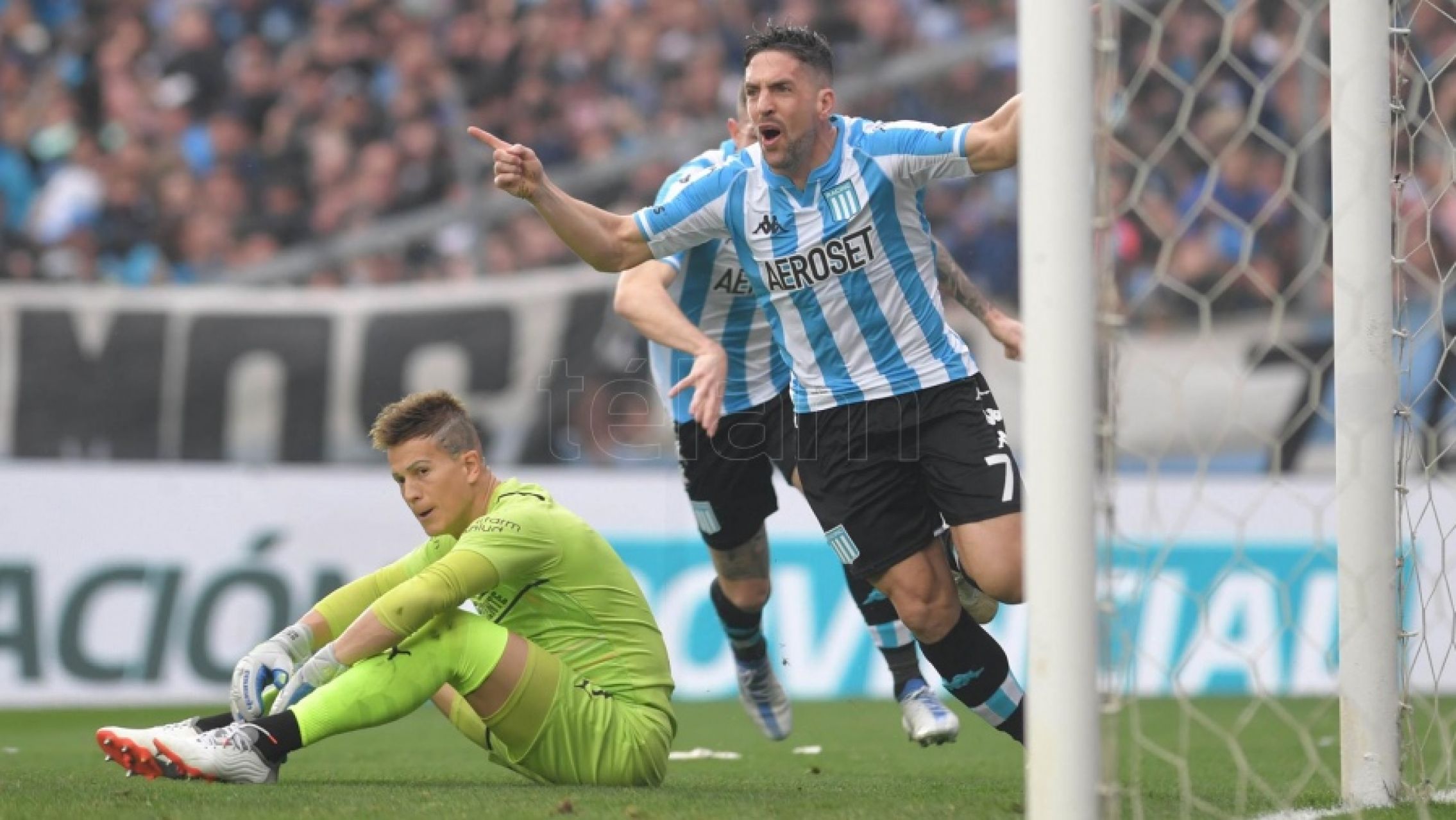 Una figura histórica de Racing pegó el portazo