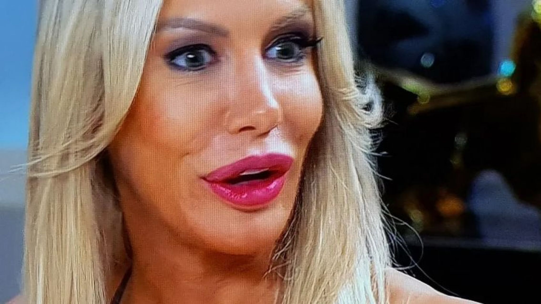 Luli Salazar se cruzó a los gritos con periodistas por el casamiento de Martín Redrado