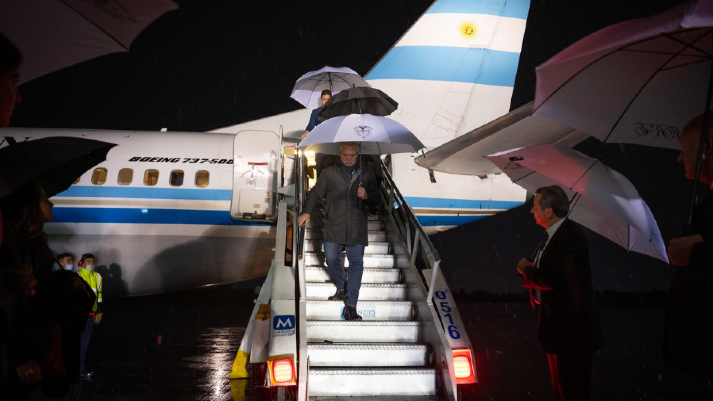 Alberto llegó a Colombia para acompañar la asunción del izquierdista Gustavo Petro