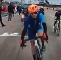 Una periodista cubría una carrera, fue atropellada y está en grave estado