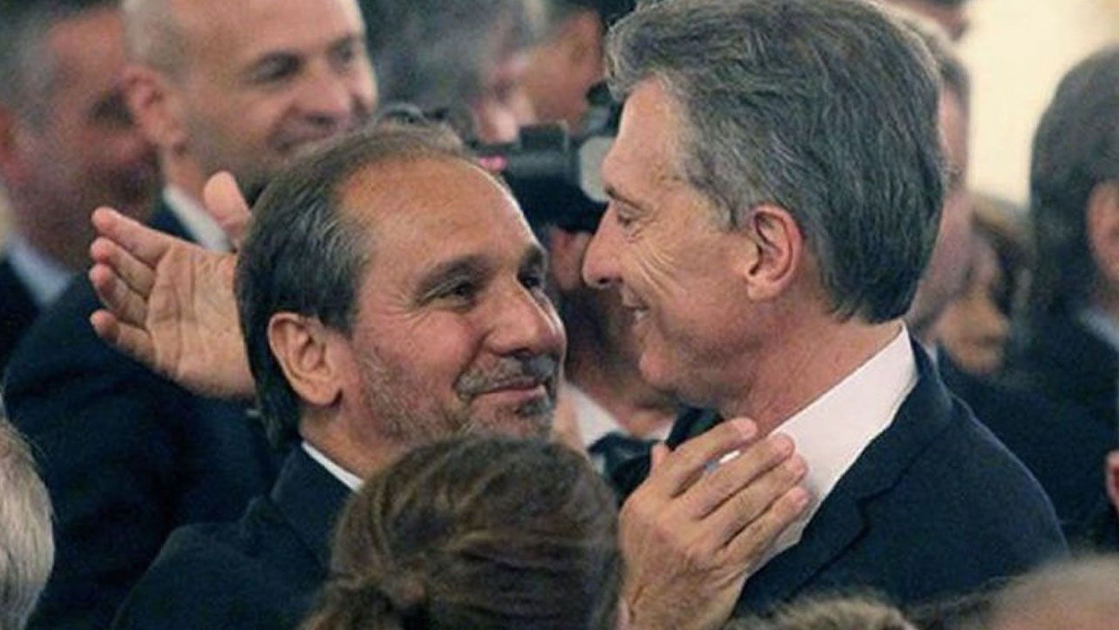 Una resolución del Gobierno le dio 8 mil millones a un socio de Macri