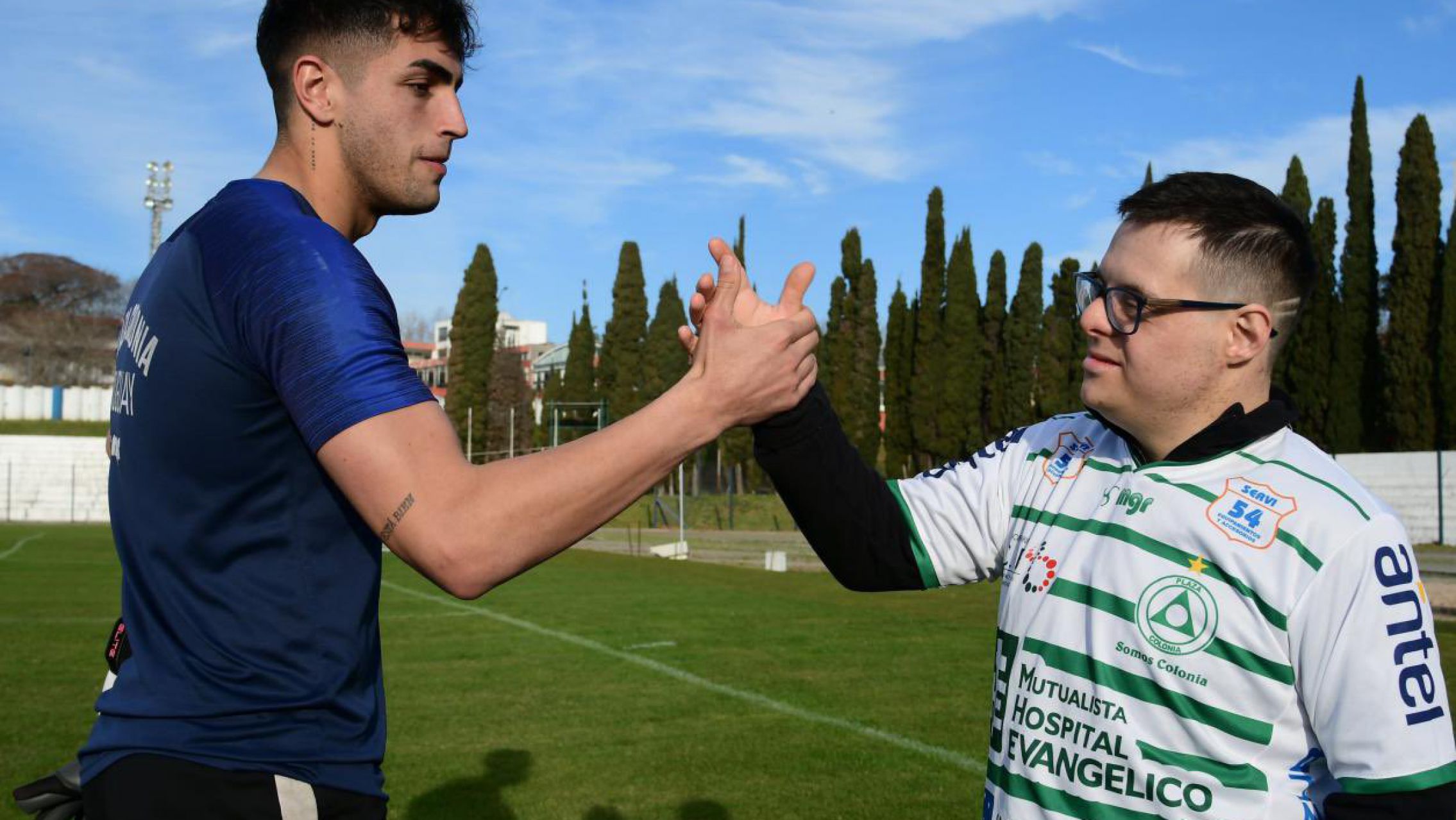 Santiago Mele, el arquero solidario: Conocé la "cláusula social" de su contrato