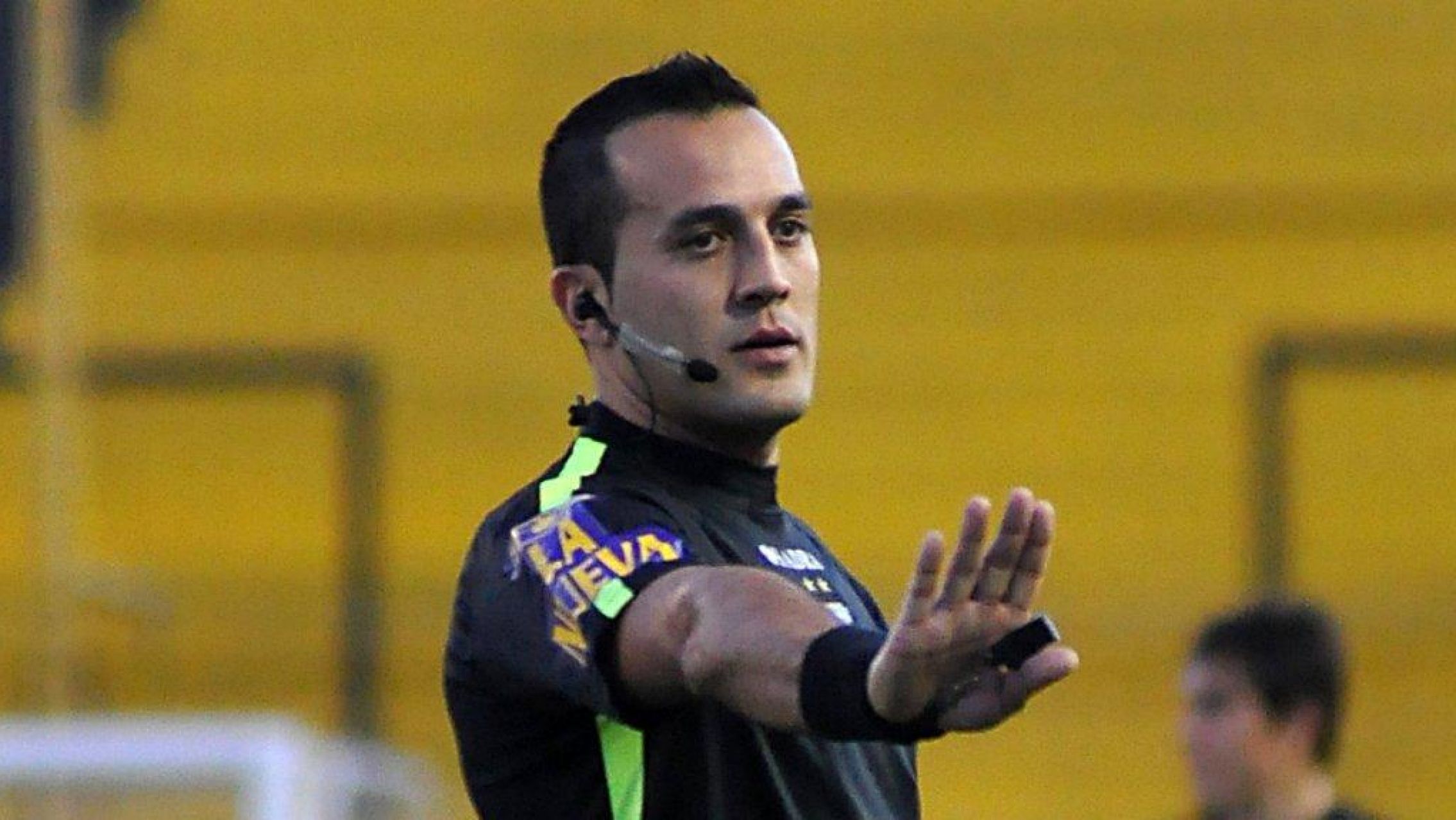 Espinoza defendió su accionar en Boca - Atlético Tucumán y habló de las sospechas por su charla con Fabra