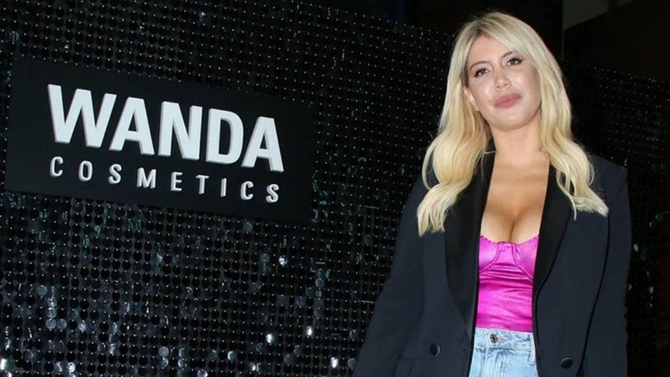 Wanda Nara abrió su primer local de maquillaje en Miami