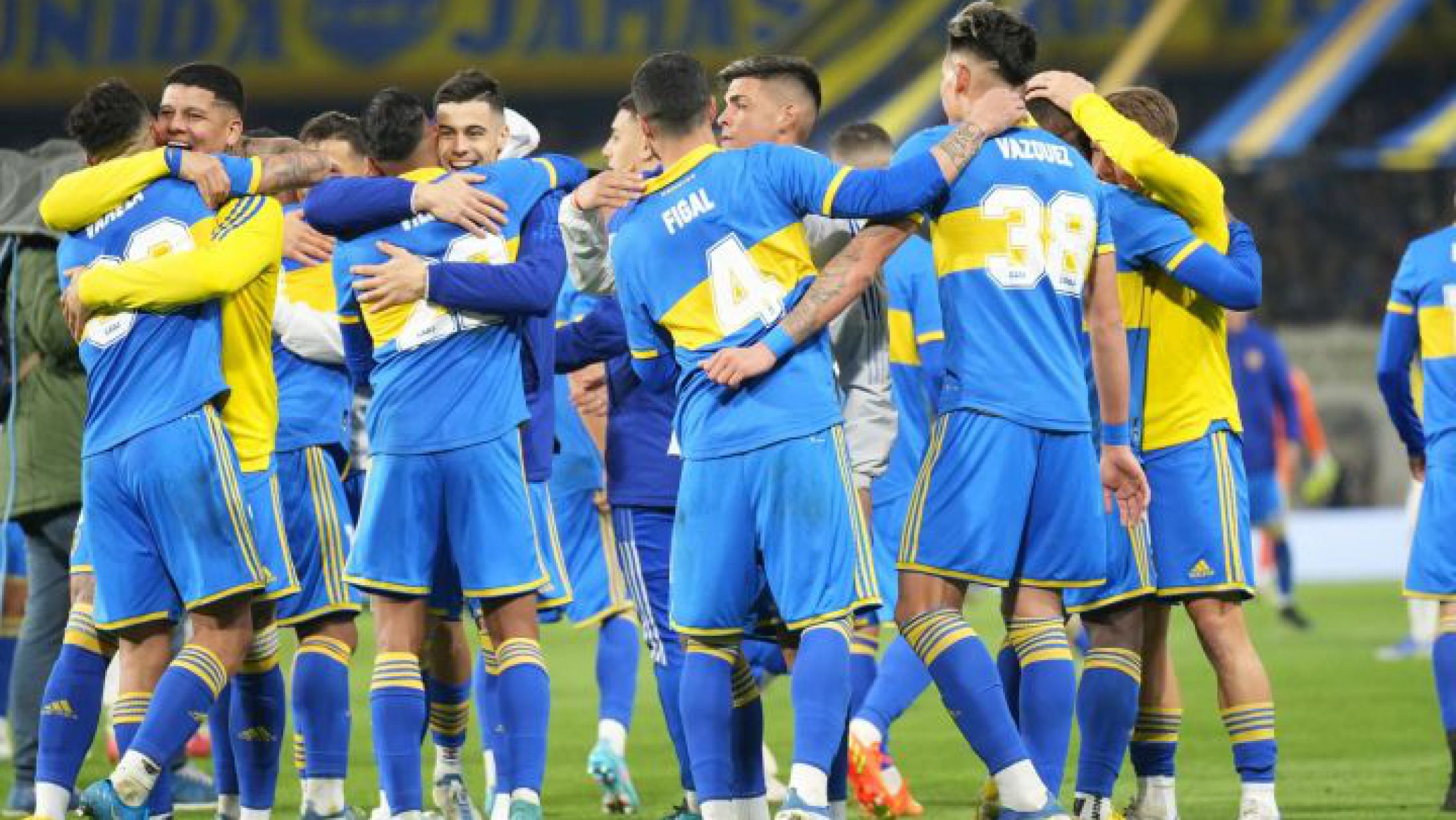 Un equipo de Brasil viene por una figura de Boca y Riquelme lo quiere blindar